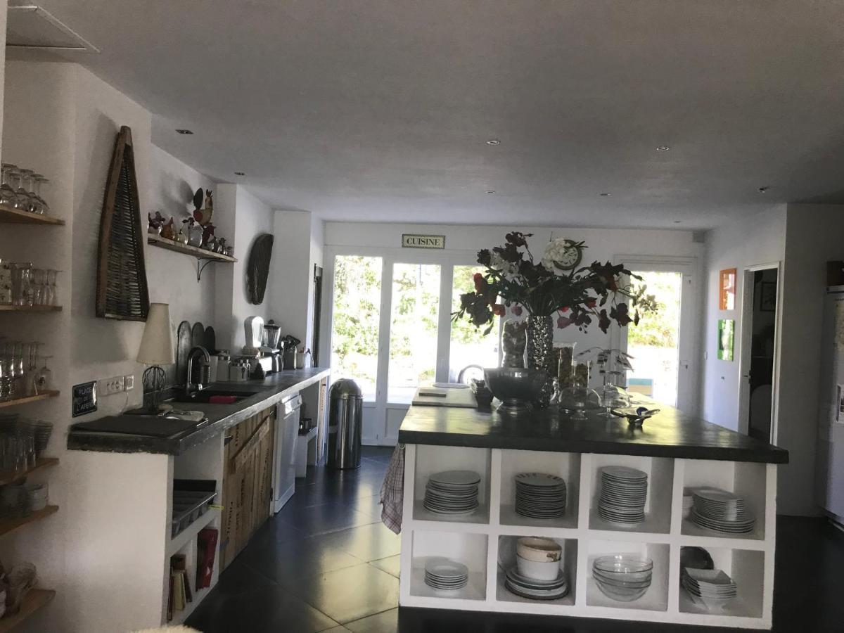 La Maison D' Elizabeth Lagrasse Luaran gambar